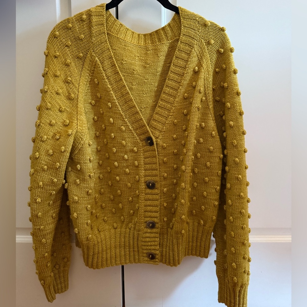 Misha & Puff women’s v-neck cardigan, winter wheat, merino wool. M/L
